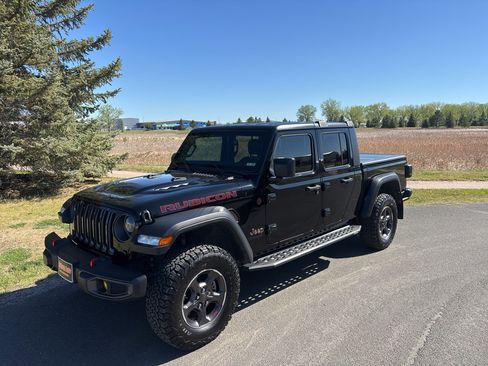 Used 2020 Jeep Gladiator Rubicon w/ Dual Top Group AWD/4WD image 2