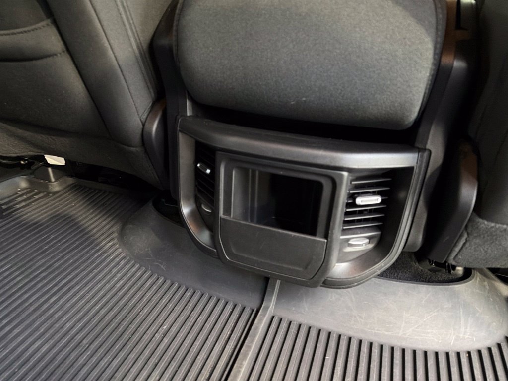 Used 2025 RAM 1500 Warlock AWD/4WD image 32