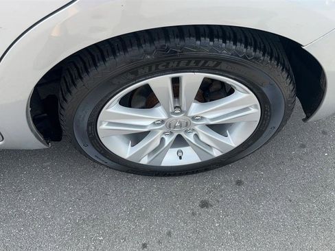 Used 2013 Acura ILX 4dr Sdn 2.0L image 16