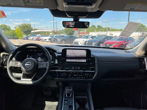 Used 2024 Nissan Pathfinder Platinum w/ Cargo Package FWD image 22