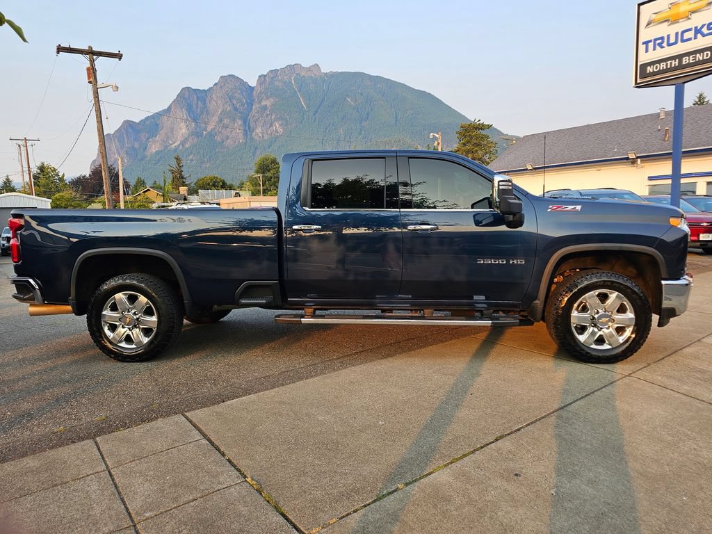 Certified 2022 Chevrolet Silverado 3500 LTZ w/ LTZ Premium Package AWD/4WD image 4