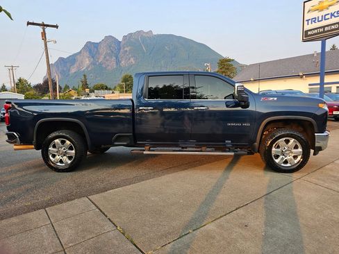 Used 2022 Chevrolet Silverado 3500 LTZ w/ LTZ Premium Package AWD/4WD image 4