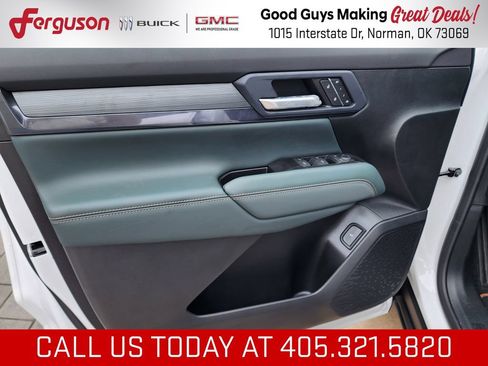 New 2027 GMC Terrain AT4 w/ Convenience Package III AWD/4WD image 13