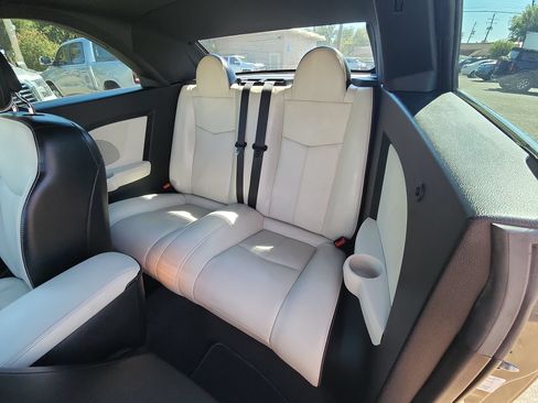 Used 2013 Chrysler 200 Limited FWD image 23