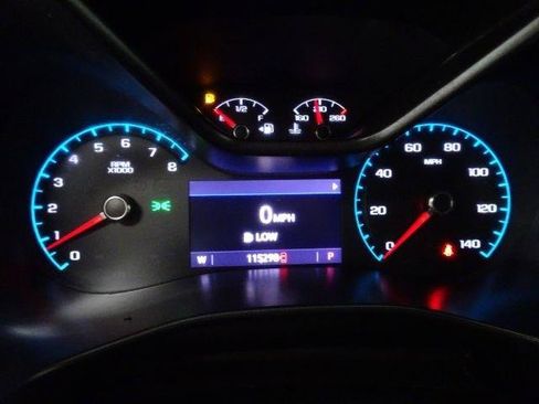 Used 2020 Chevrolet Colorado LT w/ Safety Package RWD image 30