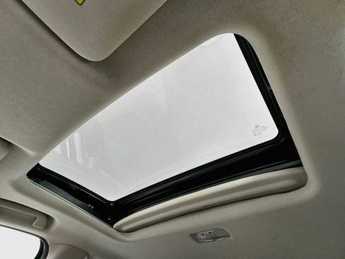 Certified 2017 Honda HR-V EX image 21