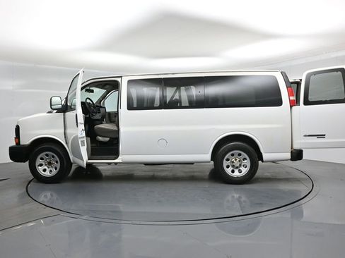 Used 2014 Chevrolet Express 1500 LS image 27