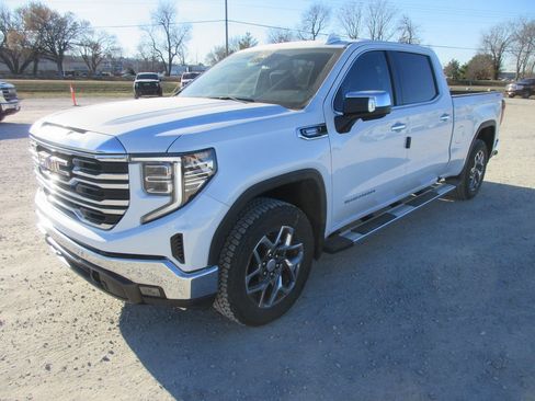 New 2026 GMC Sierra 1500 SLT w/ SLT Premium Plus Package image 11