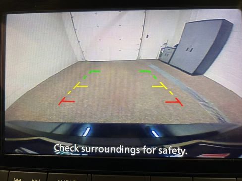 Used 2024 Nissan Rogue S image 20