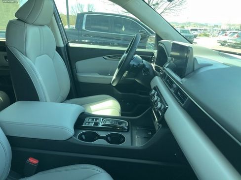 New 2025 Honda Pilot EX-L image 5