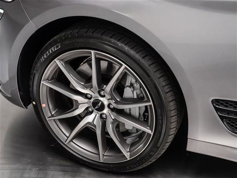 New 2026 Genesis G70 2.5T image 12