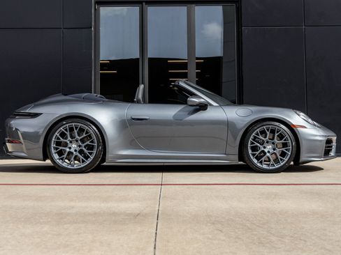 New 2026 Porsche 911 Carrera T image 12