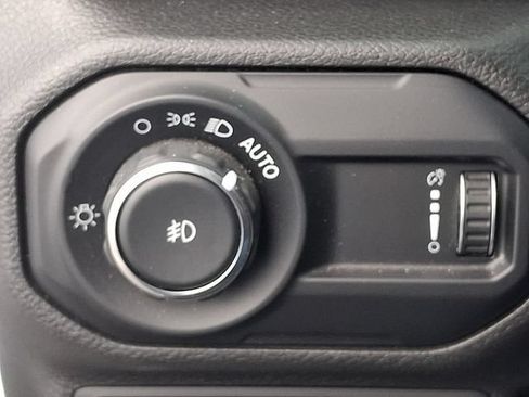 Used 2023 Jeep Wrangler Unlimited Sahara w/ Cold Weather Group AWD/4WD image 23