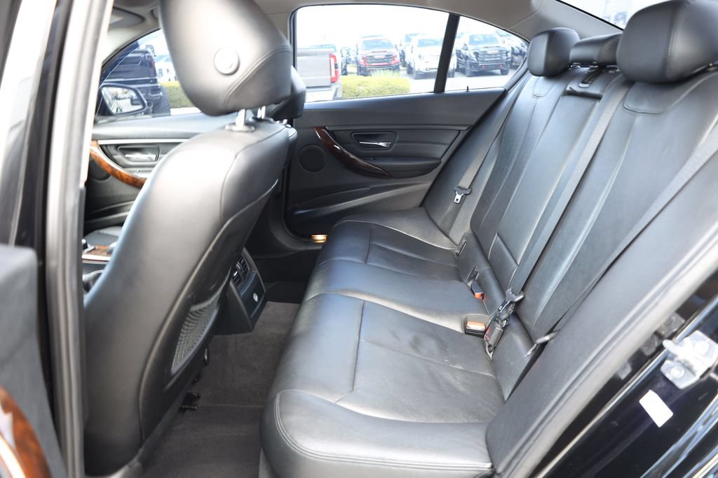 Used 2015 BMW 328i Sedan RWD image 17