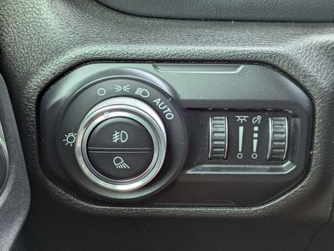 Used 2021 Jeep Gladiator Overland AWD/4WD image 20
