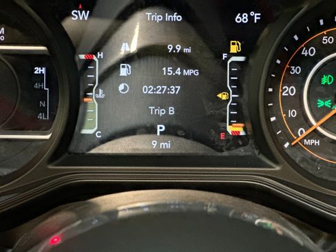 New 2025 Jeep Wrangler Sahara w/ Safety Group image 27