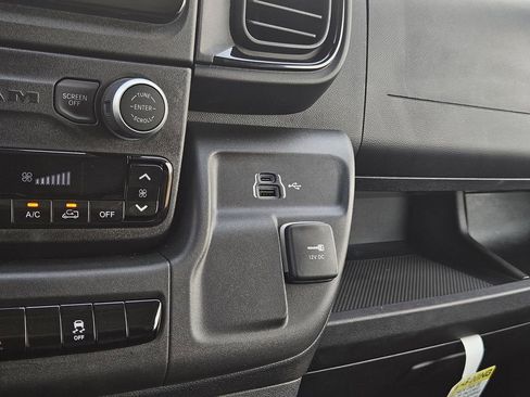 Used 2025 RAM ProMaster 1500 w/ Convenience Group image 25