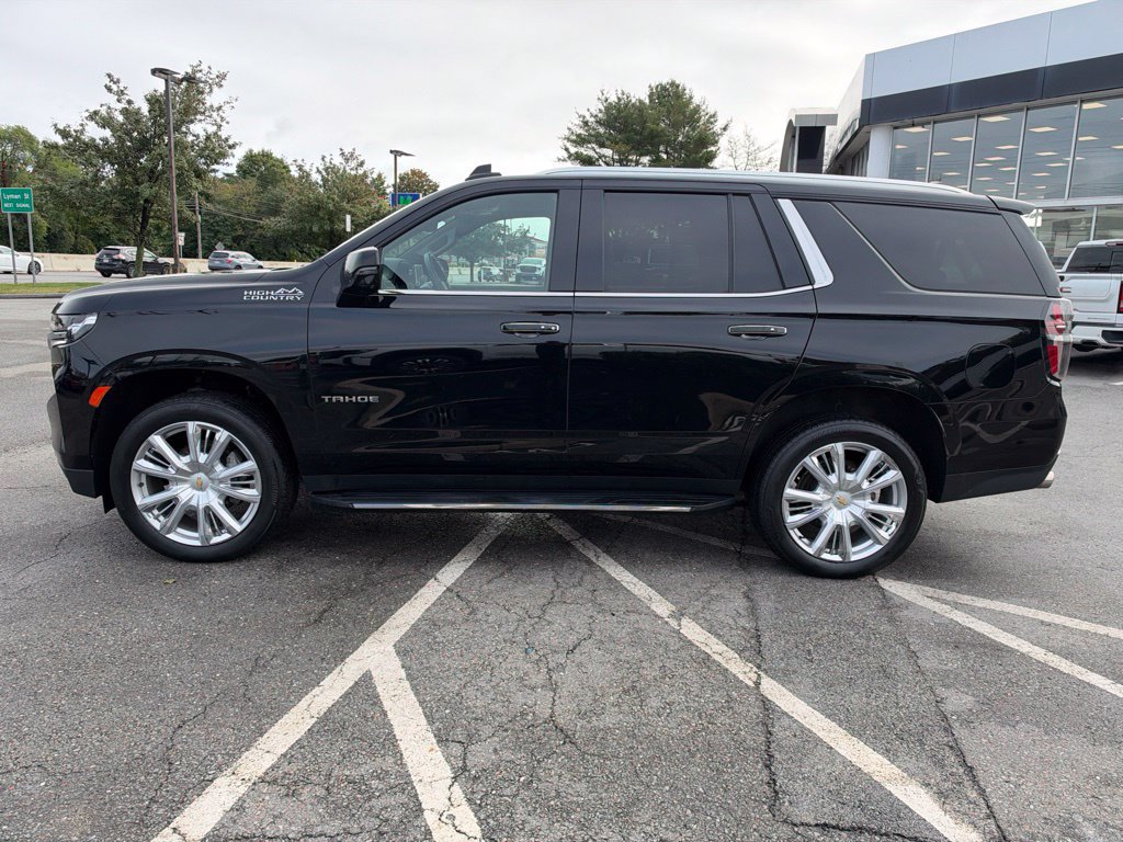 Used 2023 Chevrolet Tahoe High Country AWD/4WD image 2