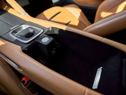 Used 2018 Ferrari GTC4Lusso image 60