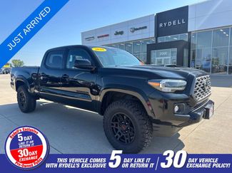 Used 2020 Toyota Tacoma TRD Sport w/ TRD Premium Sport Package AWD/4WD video 1