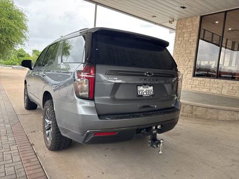 Used 2022 Chevrolet Tahoe Z71 w/ Luxury Package image 5