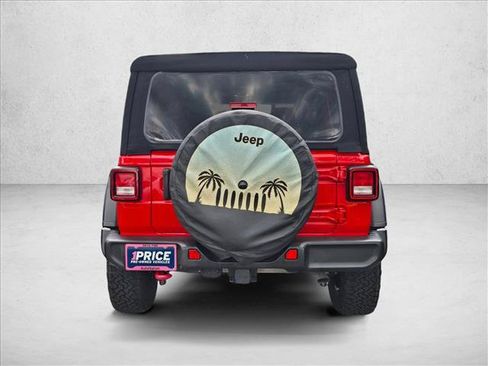 Used 2021 Jeep Wrangler Unlimited Rubicon AWD/4WD image 7