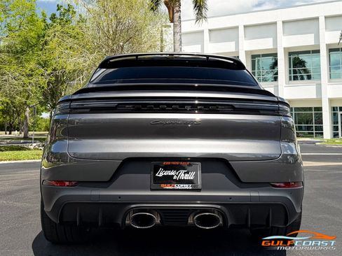 Used 2026 Porsche Cayenne GTS image 59