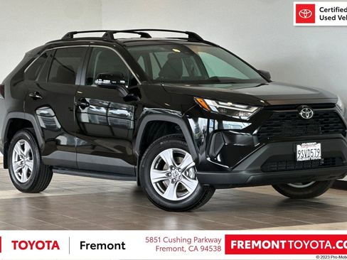 Certified 2025 Toyota RAV4 XLE AWD/4WD image 1