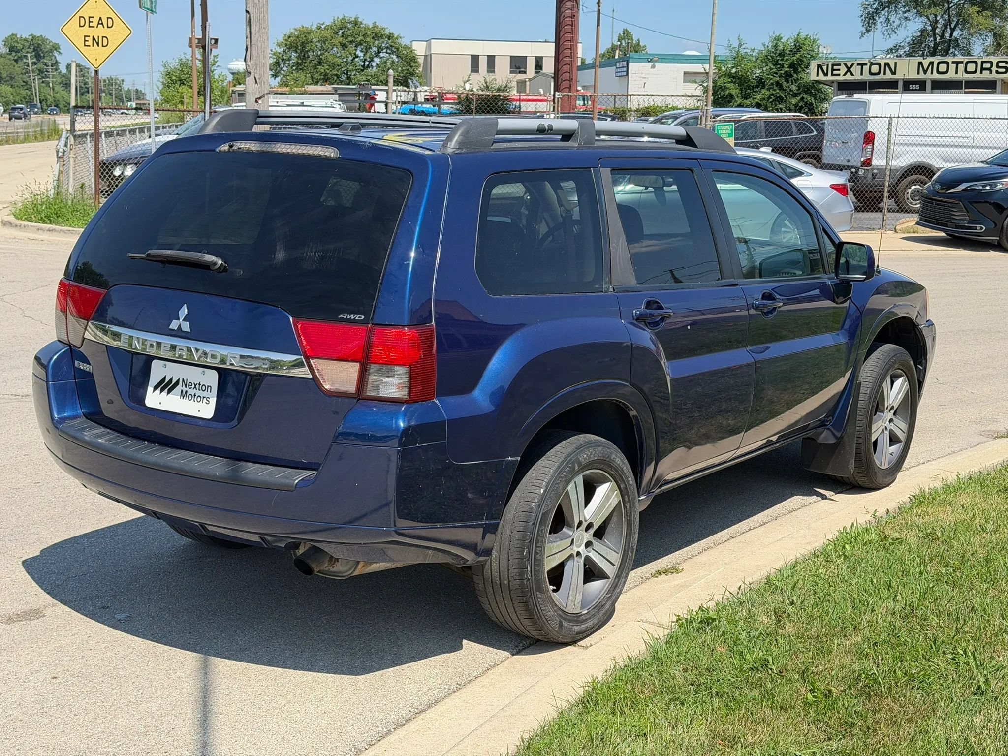 Used 2010 Mitsubishi Endeavor SE AWD/4WD image 5