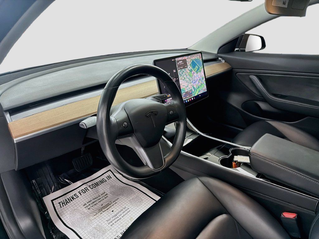 Used 2018 Tesla Model 3 Mid Range RWD image 18