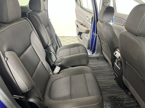 Certified 2023 GMC Acadia SLE w/ Driver Convenience Package image 26