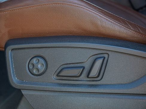 Used 2019 Audi Q5 2.0T Premium Plus w/ Premium Plus Package image 24