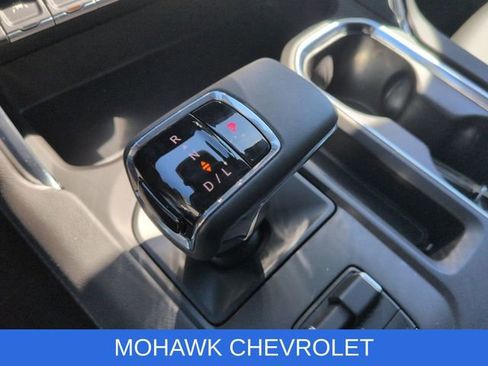 Used 2025 GMC Sierra 1500 Denali w/ Technology Package AWD/4WD image 17
