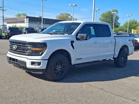 New 2025 Ford F150 XLT w/ Equipment Group 302A MID image 3