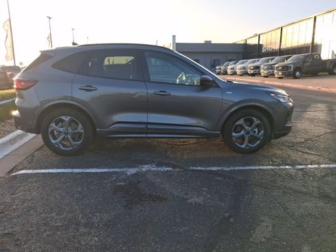 Used 2024 Ford Escape ST-Line w/ Tech Pack #1 FWD image 4