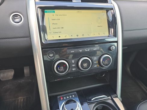 Used 2019 Land Rover Discovery HSE AWD/4WD image 34