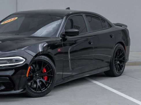 Used 2021 Dodge Charger R/T w/ Blacktop Package RWD image 8