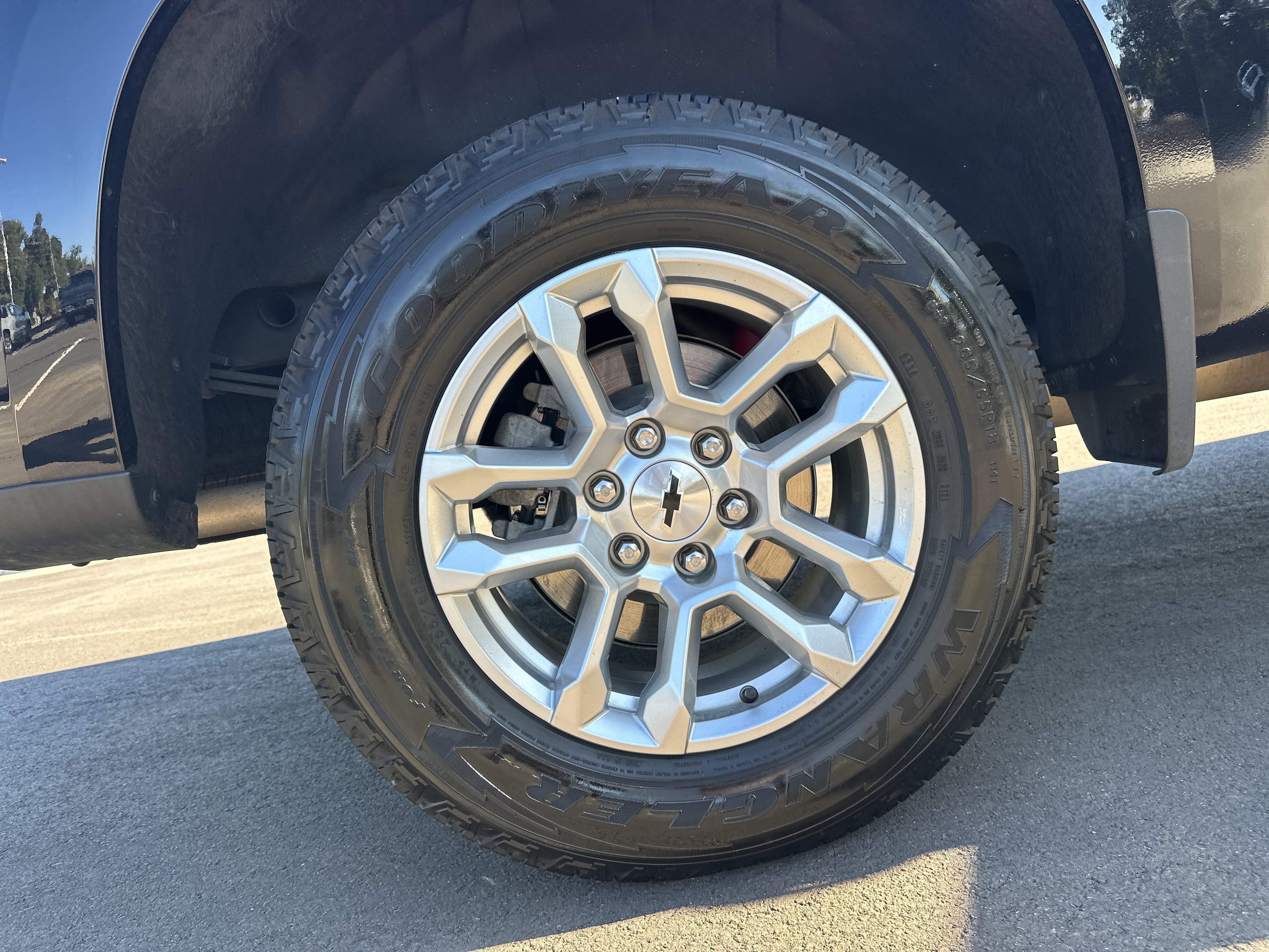 Used 2023 Chevrolet Silverado 1500 RST AWD/4WD image 18