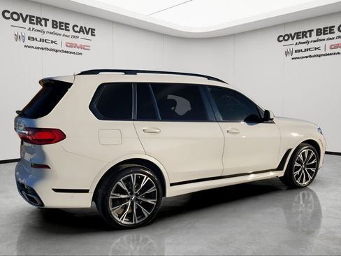 Used 2022 BMW X7 xDrive40i w/ M Sport Package image 10