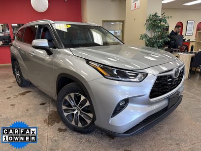 Used 2021 Toyota Highlander XLE