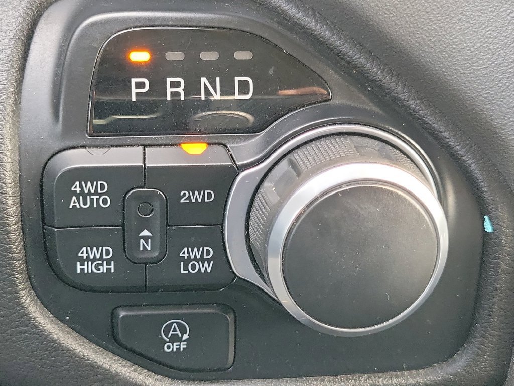 Used 2020 RAM 1500 Big Horn AWD/4WD image 38