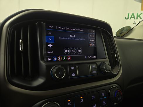 Used 2022 Chevrolet Colorado Z71 w/ Z71 Midnight Edition AWD/4WD image 18