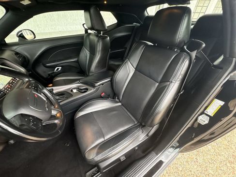 Used 2023 Dodge Challenger SXT w/ Plus Package RWD image 20