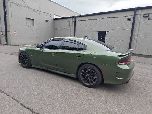Used 2020 Dodge Charger Scat Pack w/ Plus Group RWD image 4