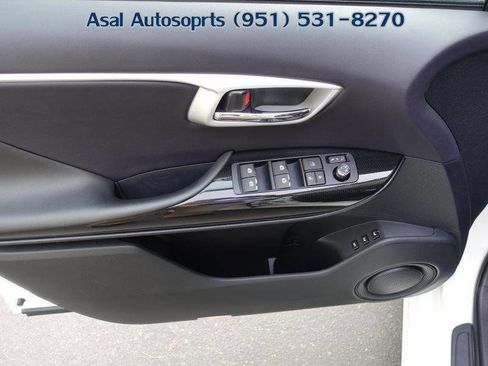 Used 2017 Toyota Mirai image 29