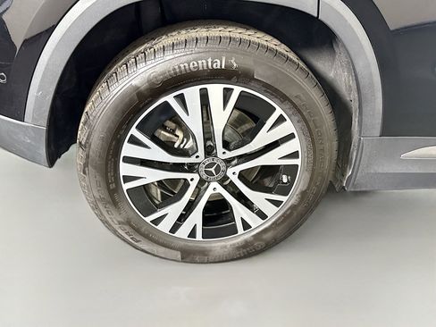Used 2025 Mercedes-Benz GLA 250 image 33