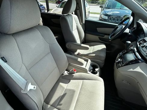 Used 2015 Honda Odyssey EX image 13