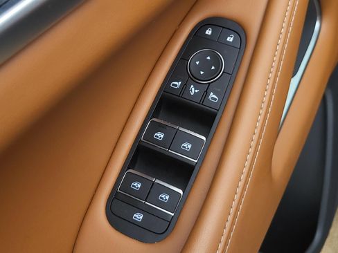 Used 2023 INFINITI QX60 Sensory w/ Vision Package image 24