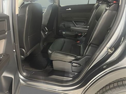 Used 2022 Volkswagen Atlas SE w/ Panoramic Sunroof Package FWD image 23