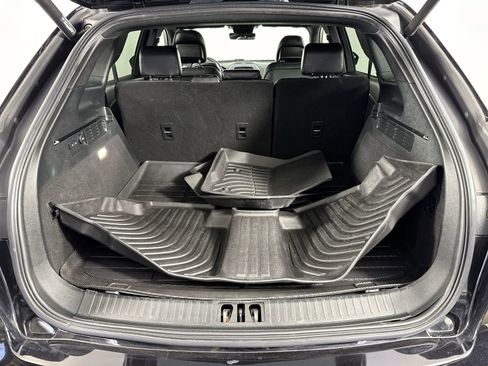 Used 2019 Lincoln Nautilus Reserve image 32